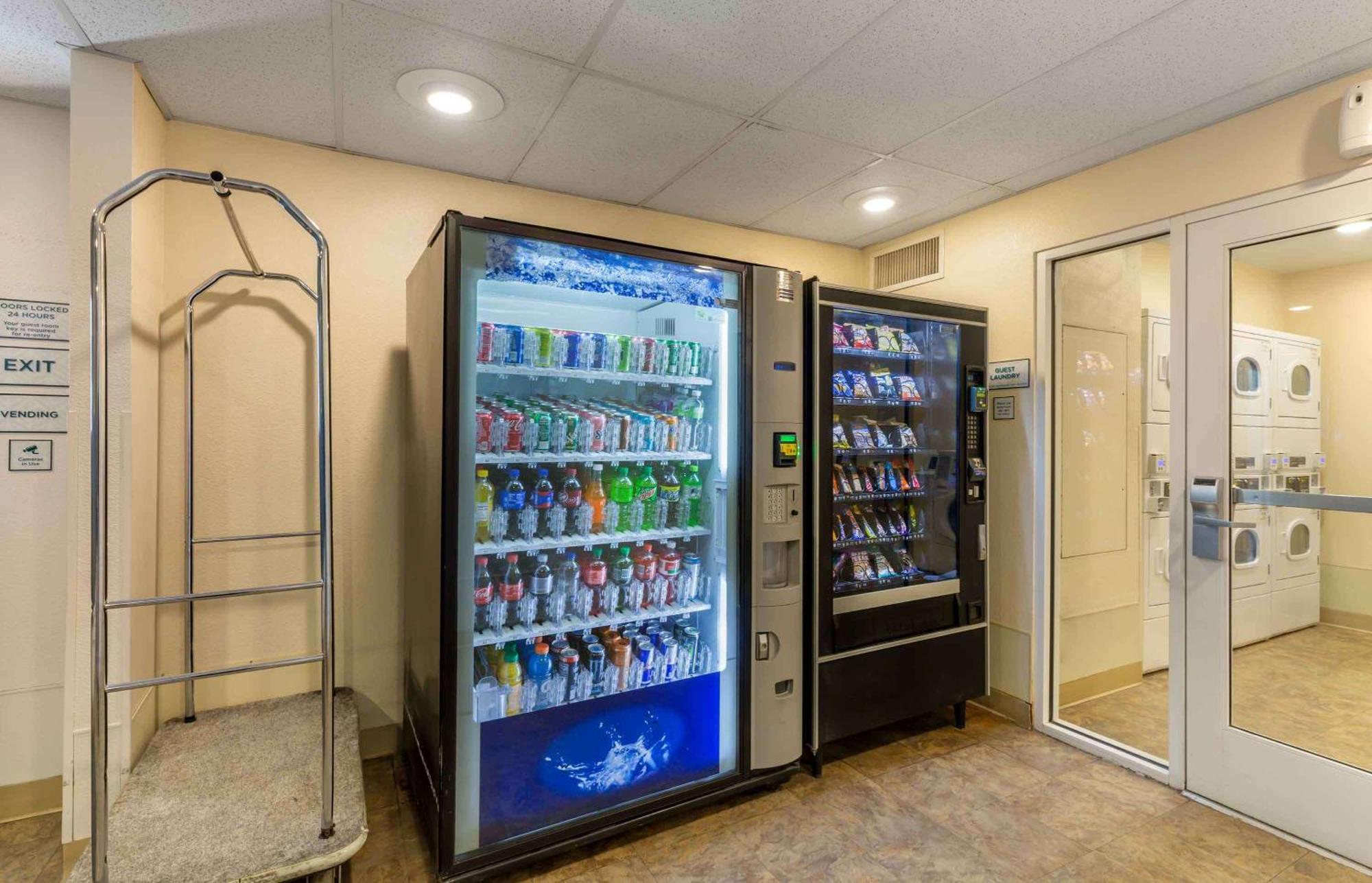 Extended Stay America Select Suites - Cleveland - Mentor Buitenkant foto