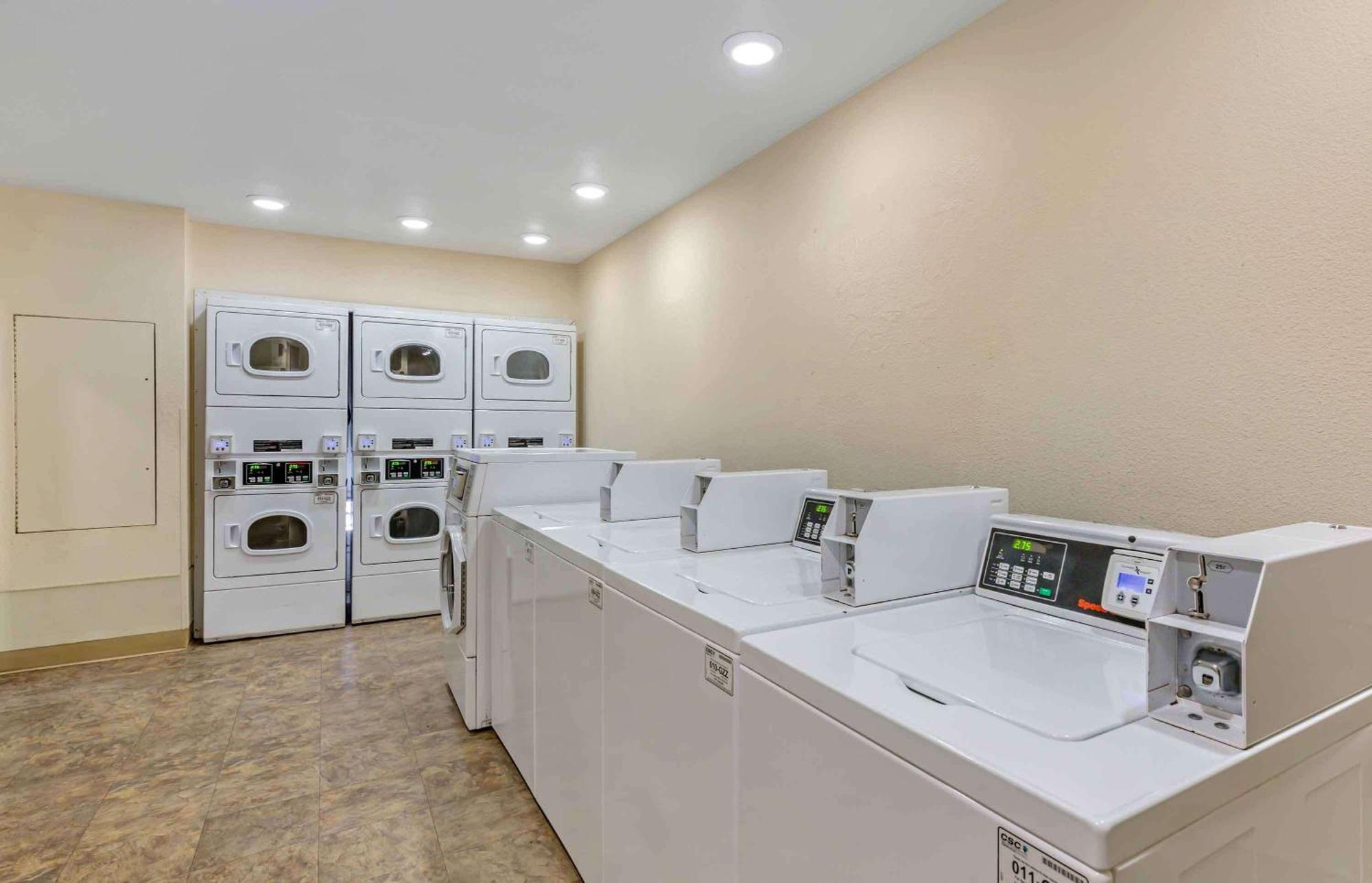 Extended Stay America Select Suites - Cleveland - Mentor Buitenkant foto